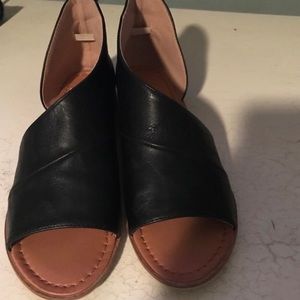 Catherine Malandrino cut out flats black size 8.5